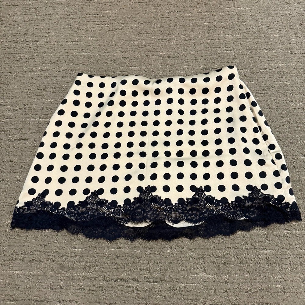 Abercrombie & Fitch High Rise Satin Lace-Hem Mini skirt - navy & cream